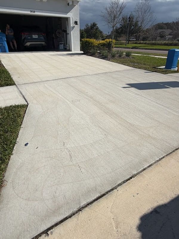 Driveway Refresh for Land o Lakes HOA