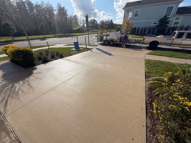 Gallery photos for Driveway Refresh for Land o Lakes HOA: Image #2