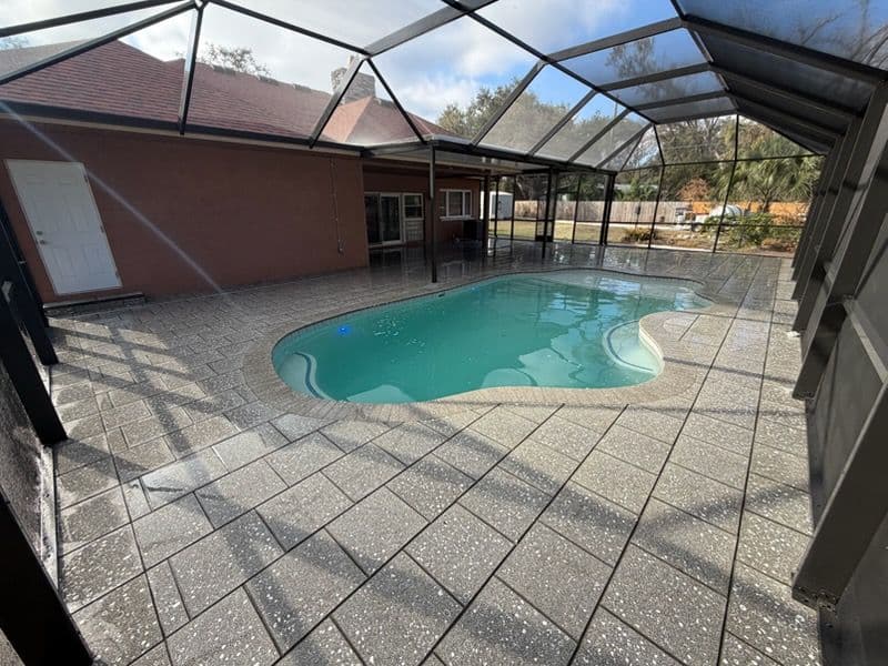 Gallery photos for Pristine Poolside Patio in Seffner FL: Image #1